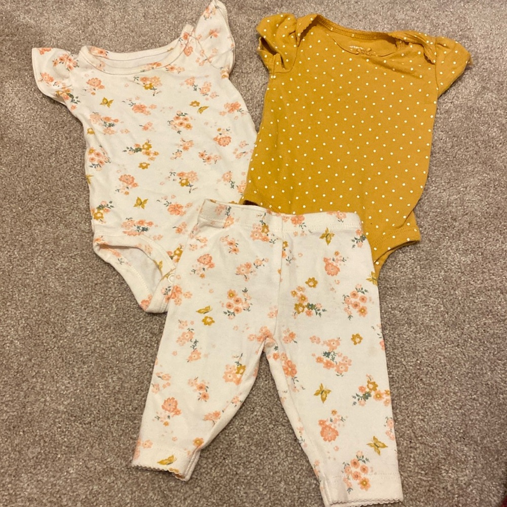 3 piece matching set with short sleeves